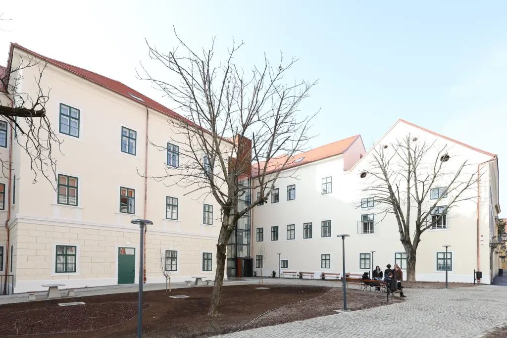 Zagrebačke gimnazije VI. Gornjogradska gimnazija